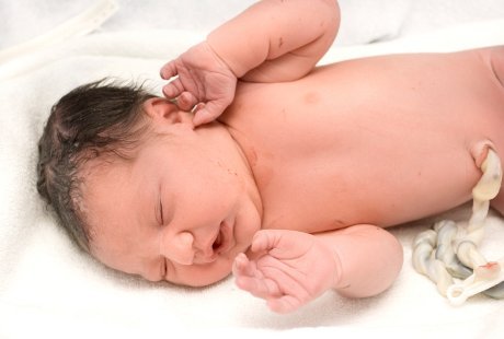 Merawat Bayi Baru Lahir